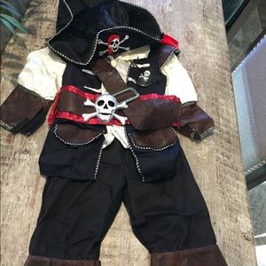 Pirate costume, really cute!
